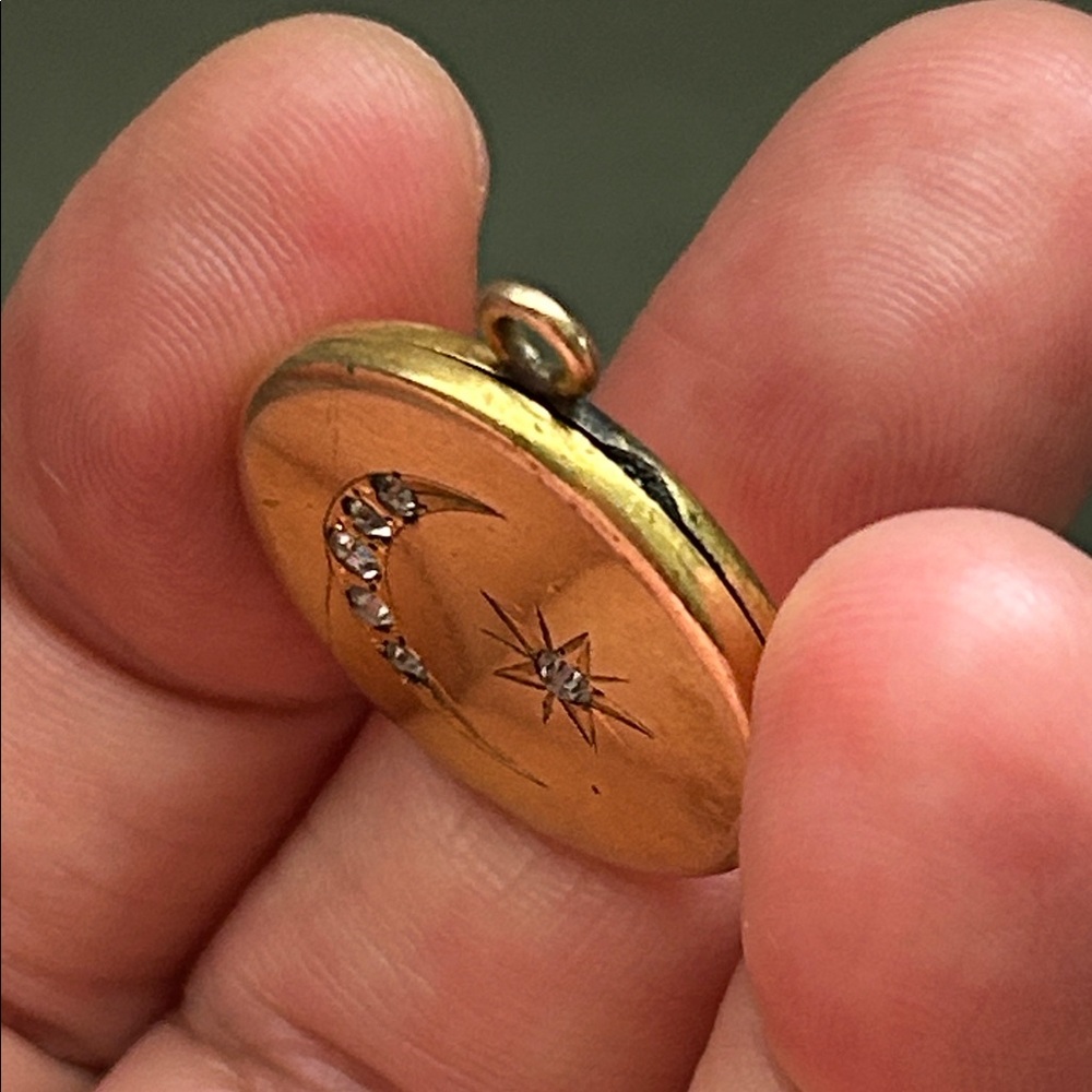 🖤Antique Victorian Crescent Moon Star Paste Yellow Gold Filled Pendant Locket - Picture 10 of 15